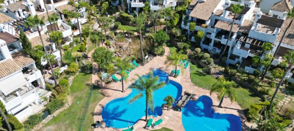 4 Schlafzimmer Stadthaus in El Paraiso, Spain, Nr. 105918 56