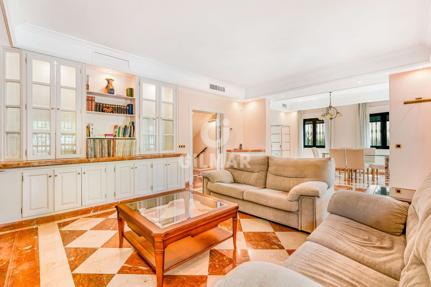 Casa T7 em Marbella, Spain N.º 250322