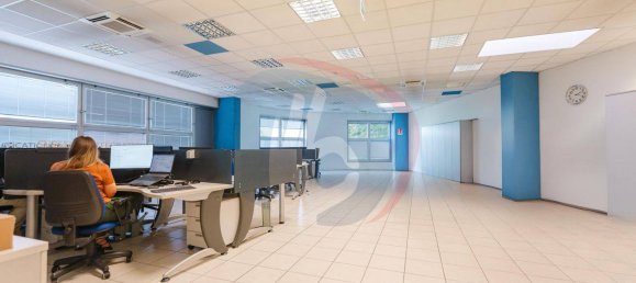 2000m² Building in Noventa Padovana, Italy No. 299670 41