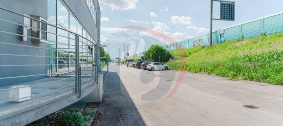 2000m² Building in Noventa Padovana, Italy No. 299670 7