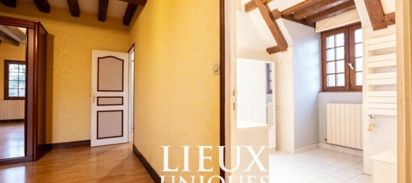 4 Schlafzimmer Schlösser in Blois, France, Nr. 39117 29