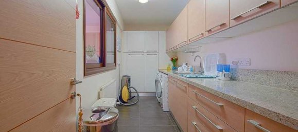 5 bedrooms House in Pegeia, Cyprus No. 6246 10