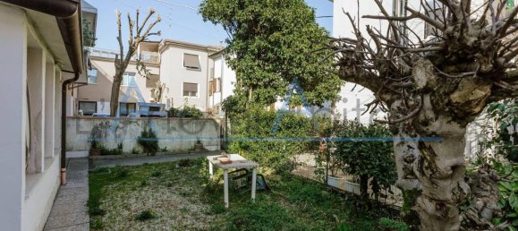 4غرفة فيلا في Padua, Italy رقم 41680 2