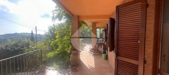 7-Zimmer Villa in Perugia, Italy, Nr. 74392 3