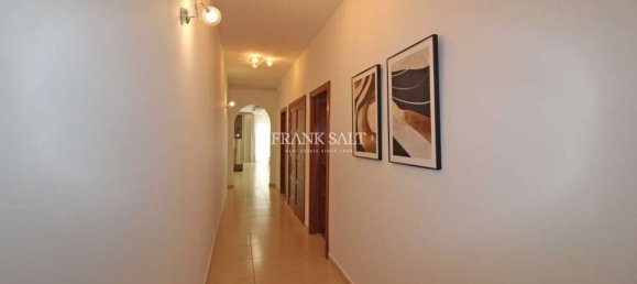 3 bedrooms Apartment in Zebbug, Malta No. 8085 7