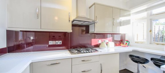 1 bedroom Apartment in East Putney, United Kingdom No. 9044 7