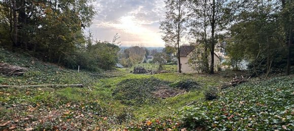 1358m² Land in Vaux-sur-Seine, France No. 173865 2