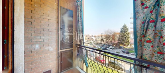 2 bedrooms Apartment in Settimo Torinese, Italy No. 170040 3