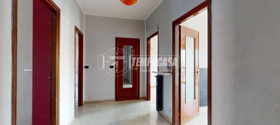 2 bedrooms Apartment in Settimo Torinese, Italy No. 170040 4