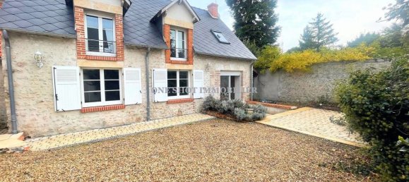 3 bedrooms House in Saint-Jean-de-la-Ruelle, France No. 332932 2