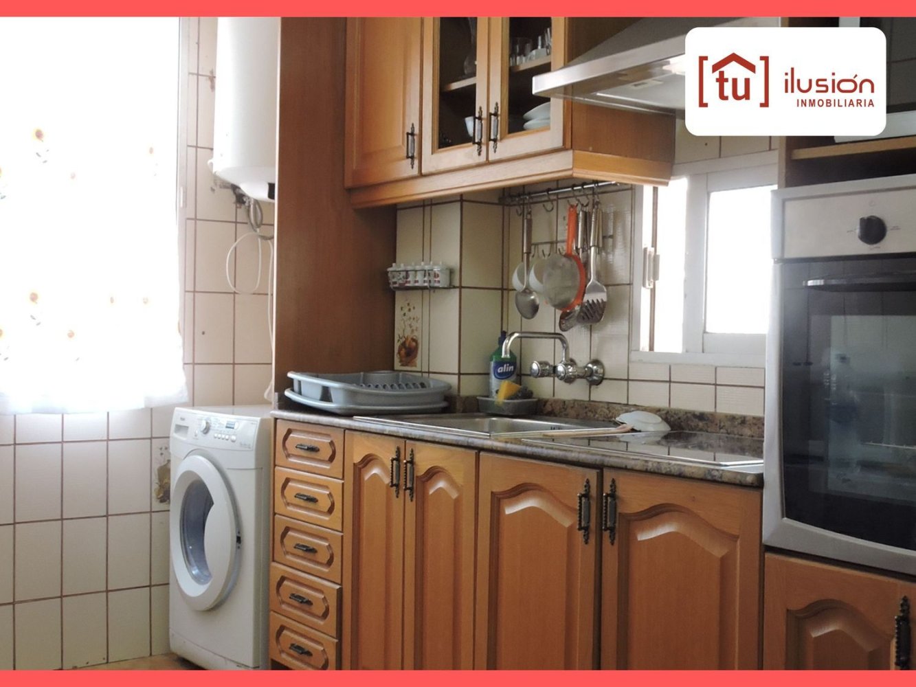 4 bedrooms Apartment in Valencia, Spain No. 204995