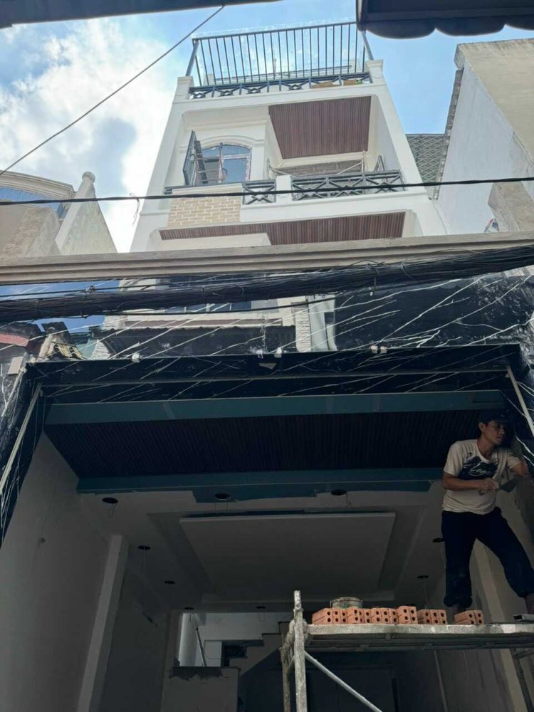 54.6m² Townhouse in District 7, Vietnam No. 19177