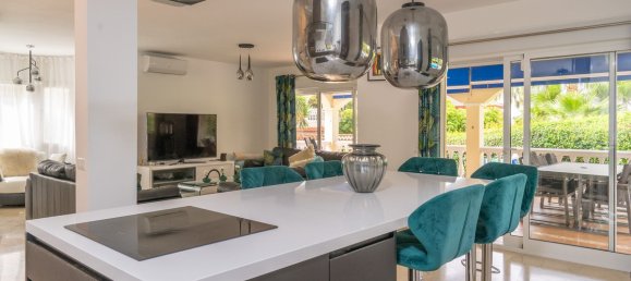 4 Schlafzimmer Villa in Benalmadena, Spain, Nr. 44318 3