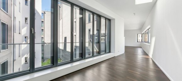 Apartamento de 4 divisões em Mitte, Germany N.º 323193 20