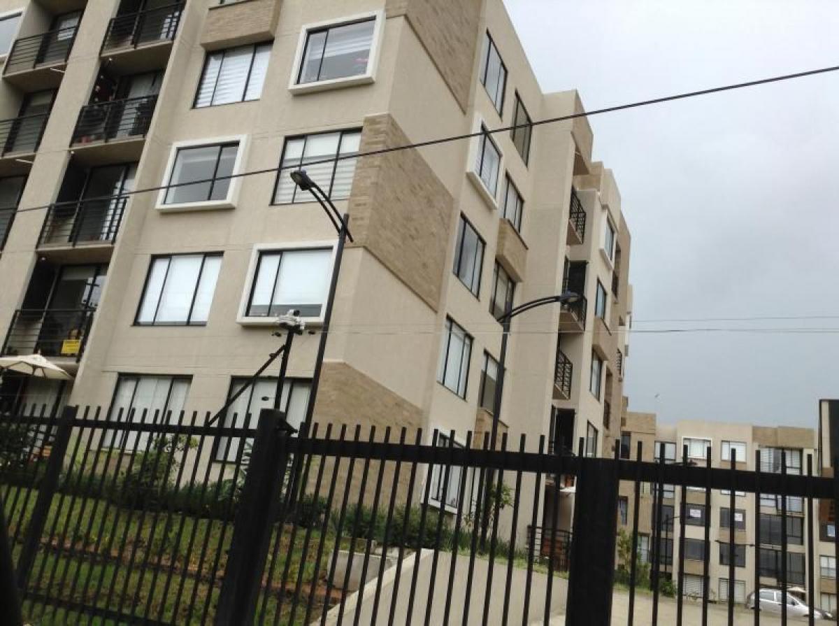 3 bedrooms House in Cundinamarca, Colombia No. 4622