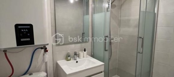 1 bedroom Apartment in Agde, France No. 335999 8