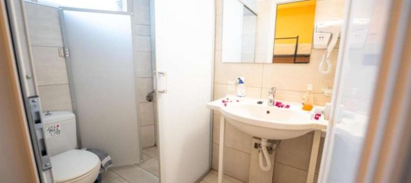 12 chambres hôtel à vendre à Zakynthos, Ionian Islands, Peloponnese, Western Greece and the Ionian, Greece № 8599 11