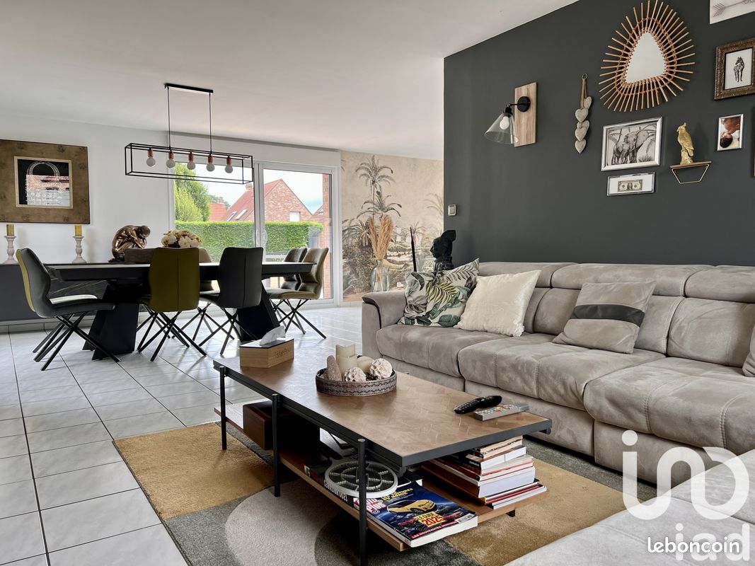 5 bedrooms House in Gondecourt, France No. 316297