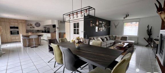 5 bedrooms House in Gondecourt, France No. 316297 11