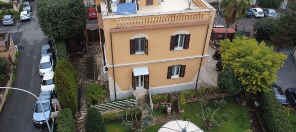 7-Zimmer Haus in Rome, Italy, Nr. 44092 24