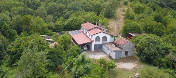 2 bedrooms Villa in Cairo Montenotte, Italy No. 279107 3