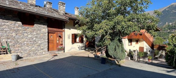 3 bedrooms Apartment in La Salle, Italy No. 331992 4