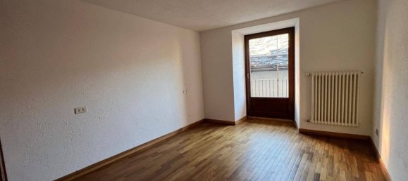 3 bedrooms Apartment in La Salle, Italy No. 331992 9