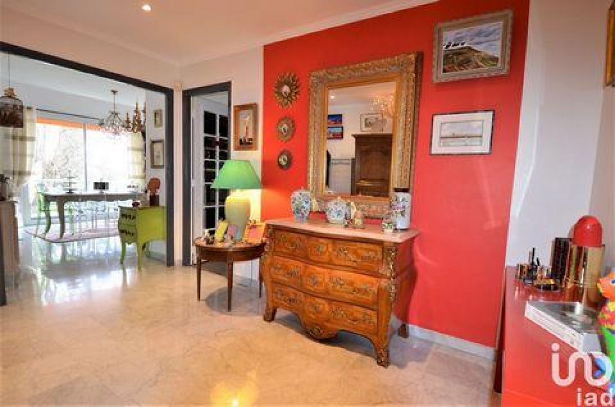 2 bedrooms Condo in Nice, France No. 14549