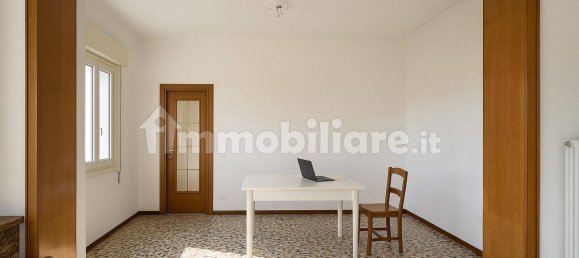3 bedrooms Penthouse in Treviso, Italy No. 278304 2