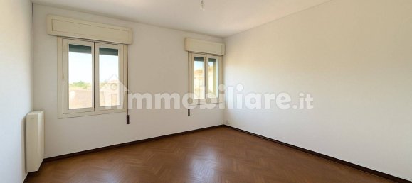 3 bedrooms Penthouse in Treviso, Italy No. 278304 9