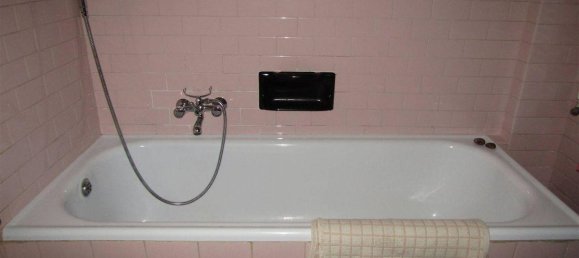 7 rooms Apartment in Carrara, Italy No. 227391 12