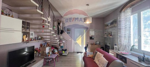 4 rooms House in Rosignano Marittimo, Italy No. 19135 3