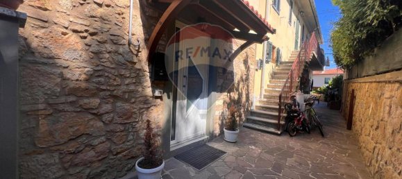 4 rooms House in Rosignano Marittimo, Italy No. 19135 35