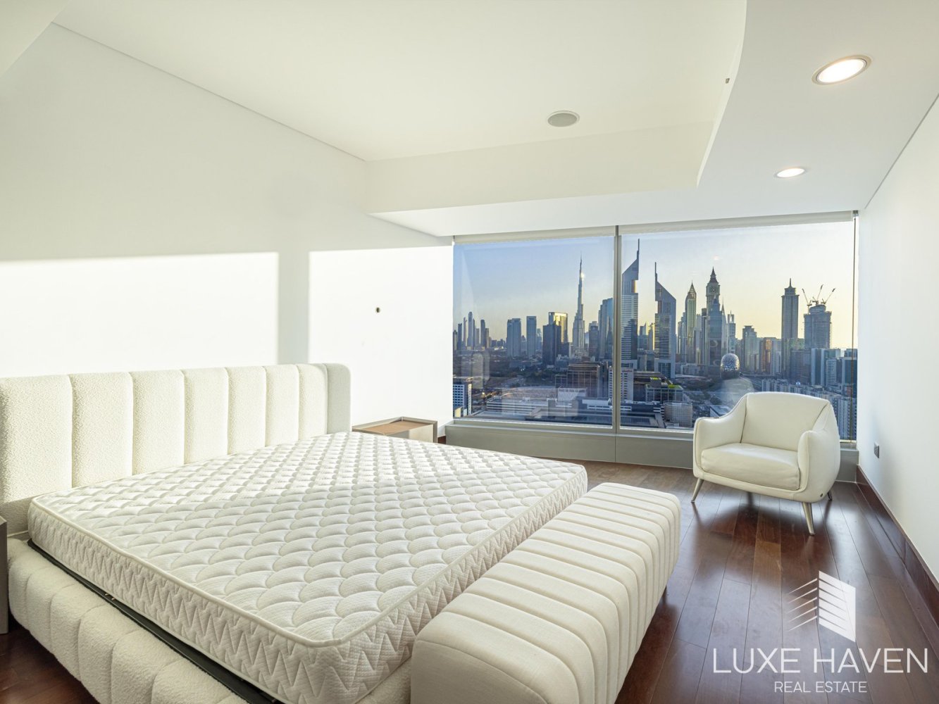 3 bedrooms Apartment in World Trade Center, UAE No. 18697