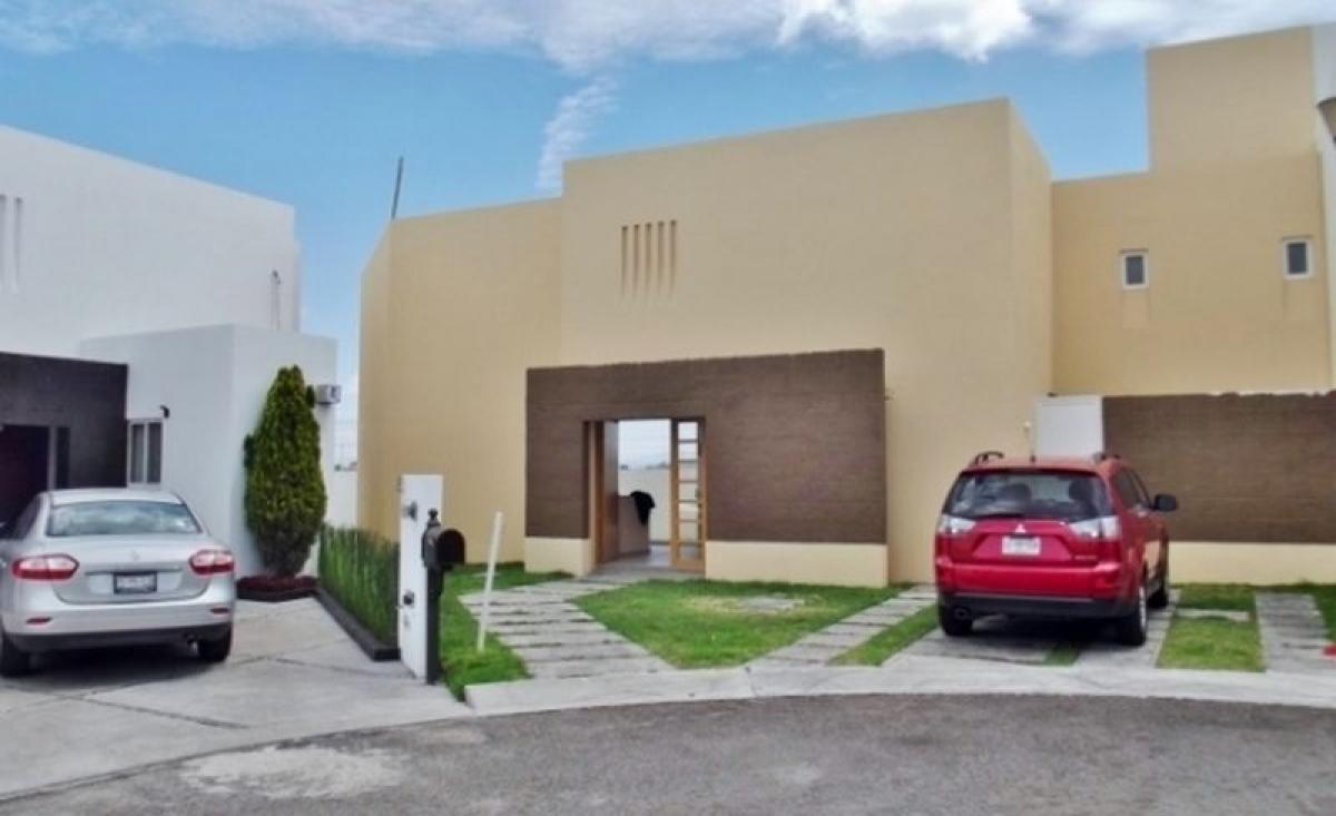 3 bedrooms House in Queretaro, Mexico No. 185738