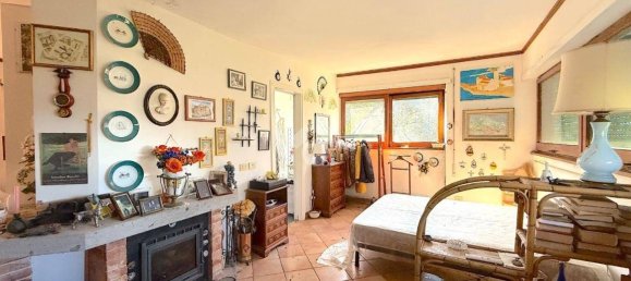 Studio in Nemi, Italy No. 101207 6