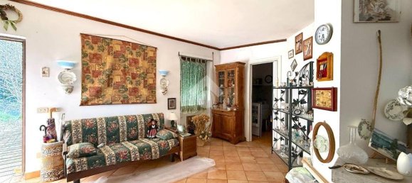 Studio in Nemi, Italy No. 101207 5