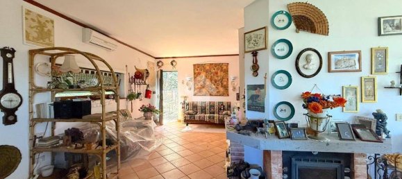 Studio in Nemi, Italy No. 101207 3