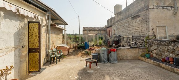 1 Schlafzimmer Haus in Carlentini, Italy, Nr. 316934 2