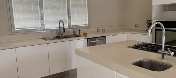 Condominio de 4 dormitorios en Santa Ana, Costa Rica No. 427 2