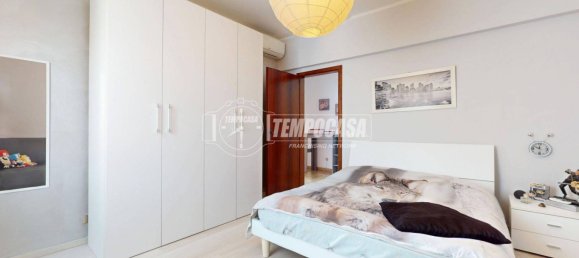 Дом с 3 спальнями в Карпи, Италия № 374739 11