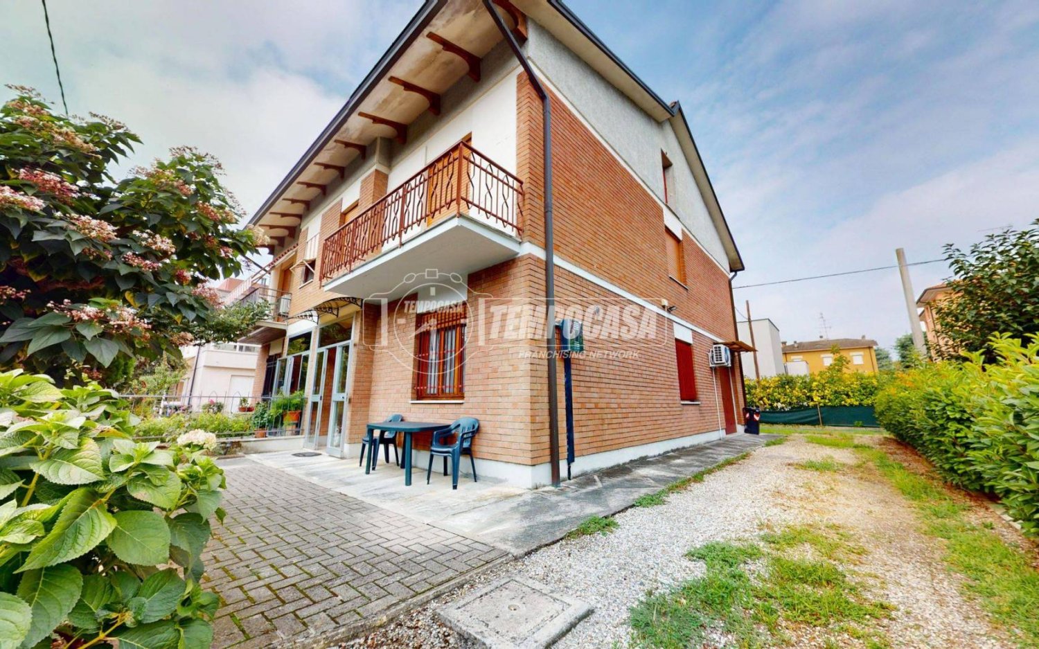 Дом с 3 спальнями в Карпи, Италия № 374739