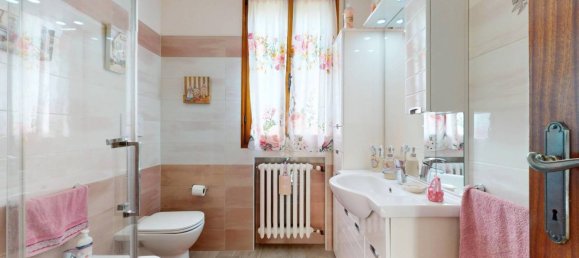 Дом с 3 спальнями в Карпи, Италия № 374739 18