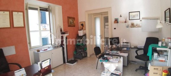 3 Schlafzimmer Wohnung in Naples, Italy, Nr. 345522 6