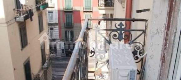 3 Schlafzimmer Wohnung in Naples, Italy, Nr. 345522 11