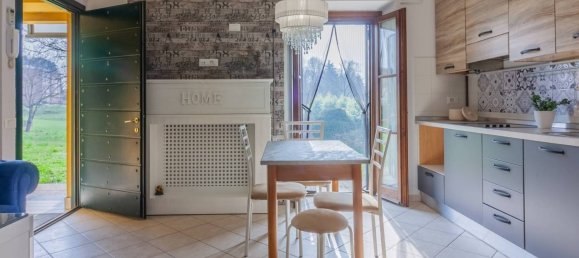 Estudio en Merone, Italy No. 113161 4