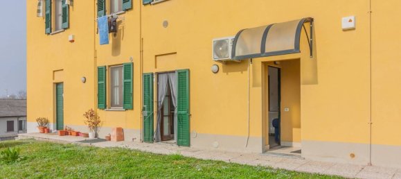 Estudio en Merone, Italy No. 113161 16