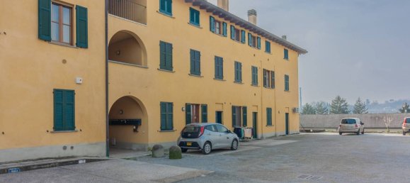 Estudio en Merone, Italy No. 113161 21
