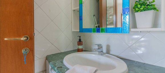 Estudio en Merone, Italy No. 113161 15