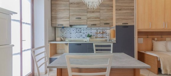 Estudio en Merone, Italy No. 113161 8